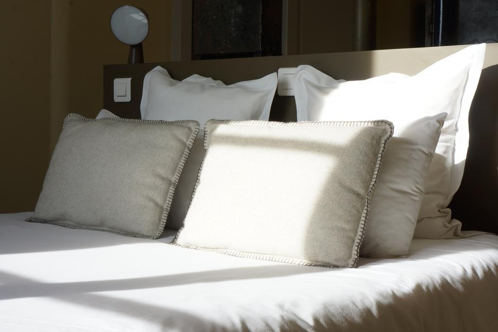 Hotel Courtille De Solutre Ruang foto