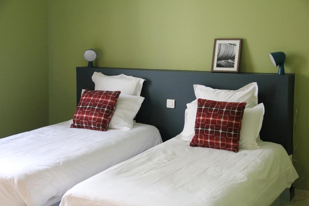 Hotel Courtille De Solutre Ruang foto